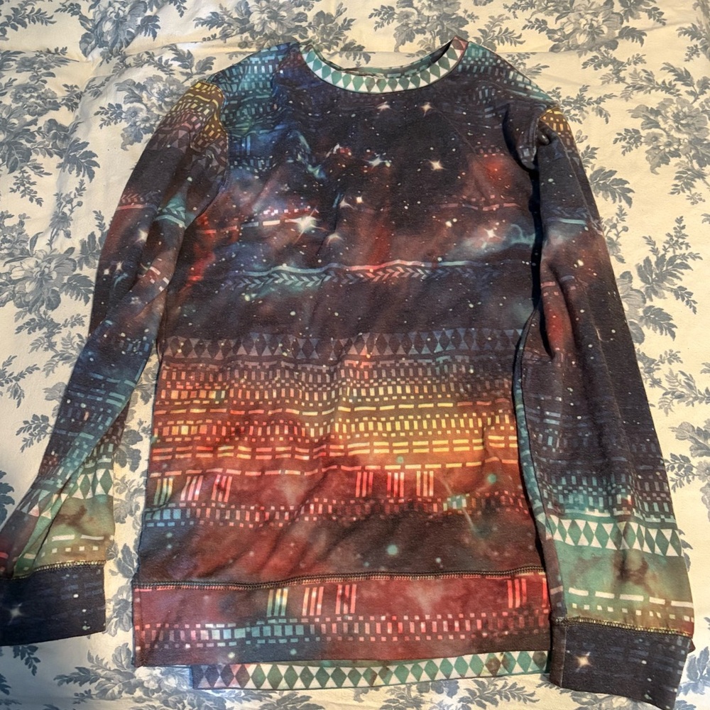 ON THE BYAS Purple Galaxy Space Cosmos Long Sleeve Shirt Medium